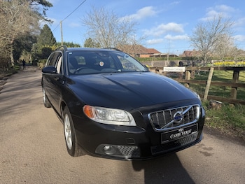 2026 - T4 1.6 AUTO LUX SE PREMIUM 5-Door