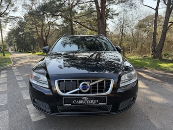 Used Volvo V70 2013 for sale - 77721386: Photo