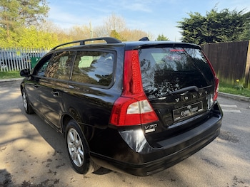 Used Volvo V70 2013 for sale - 77721386: Photo