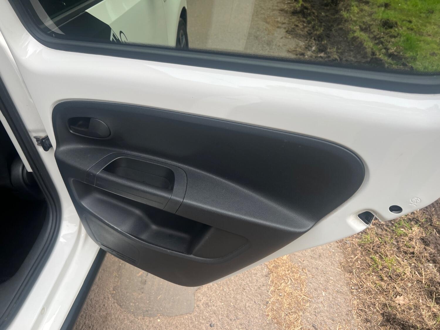 Used Skoda Citigo 2015 for sale - 76418400: Photo 13