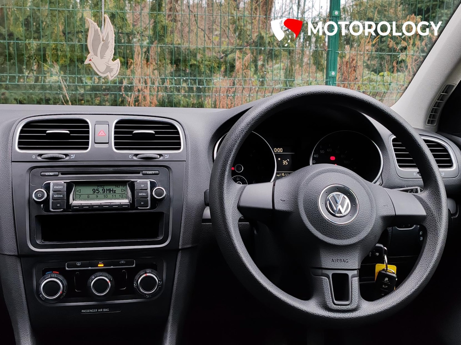 Used Volkswagen Golf 2010 for sale - 77367218: Photo 12