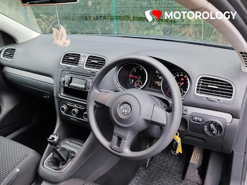 Used Volkswagen Golf 2010 for sale - 77367218: Photo