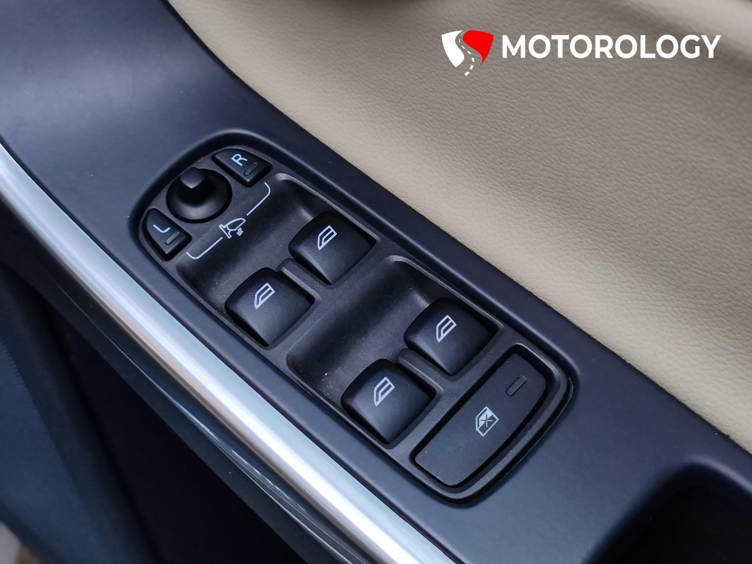 Used Volvo XC60 2015 for sale - 76862041: Photo 33