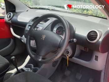 Used Peugeot 107 2011 for sale - 75086349: Photo