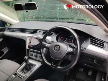 Used Volkswagen Passat 2019 for sale - 75148231: Photo