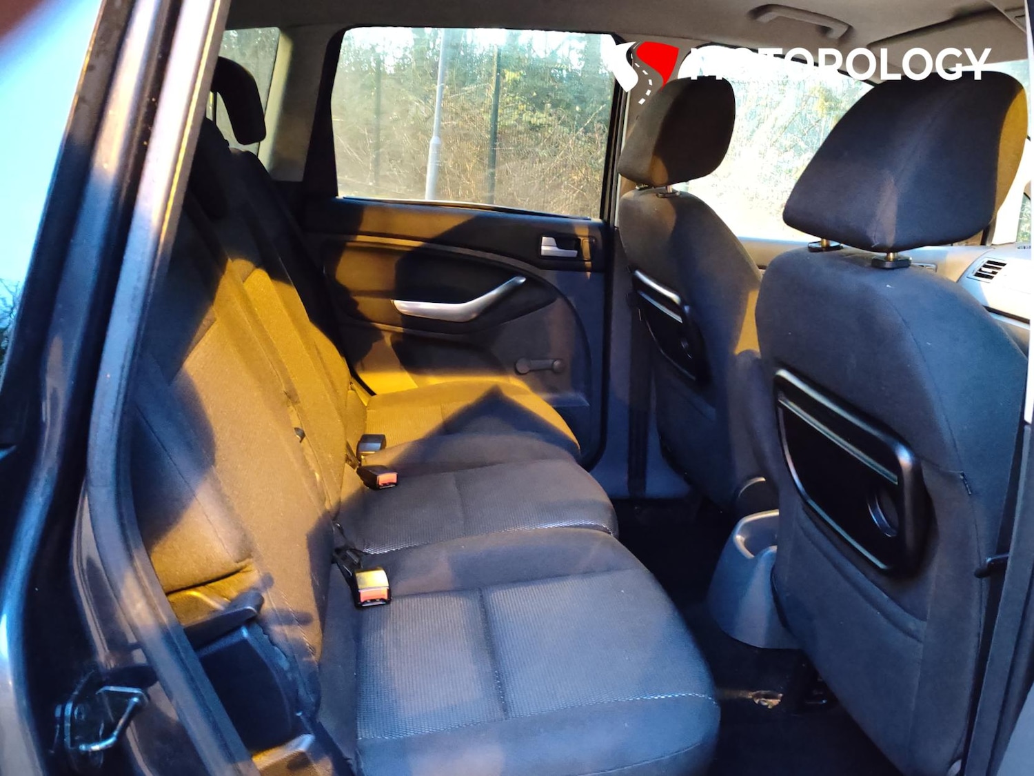 Used Ford C-Max 2010 for sale - 77210686: Photo 10