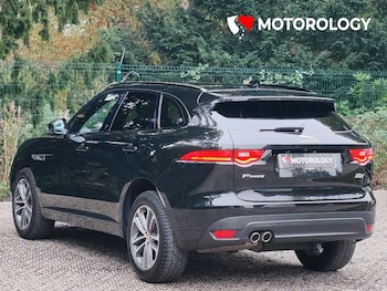 Used Jaguar F-Pace 2018 for sale - 76748296: Photo