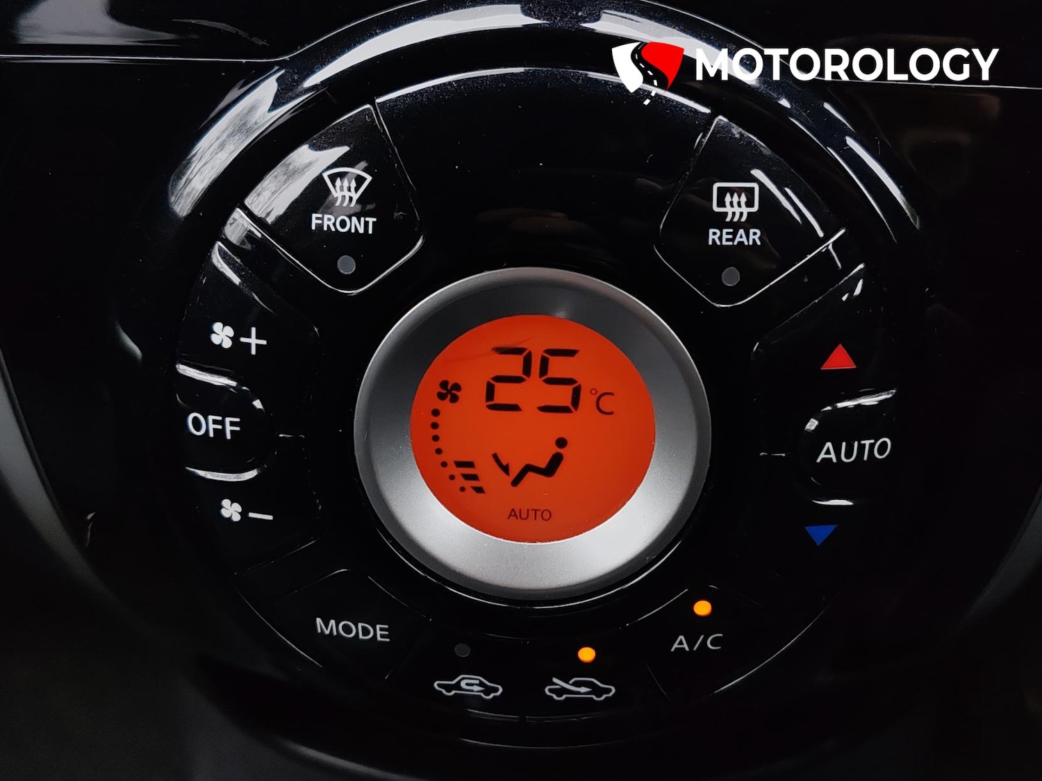 Used Nissan Note 2014 for sale - 77797864: Photo 27