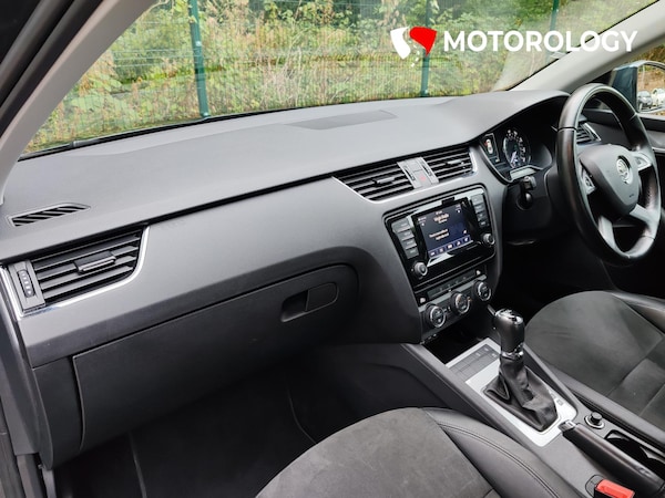 Used Skoda Octavia 2015 for sale - 76290592: Photo 8