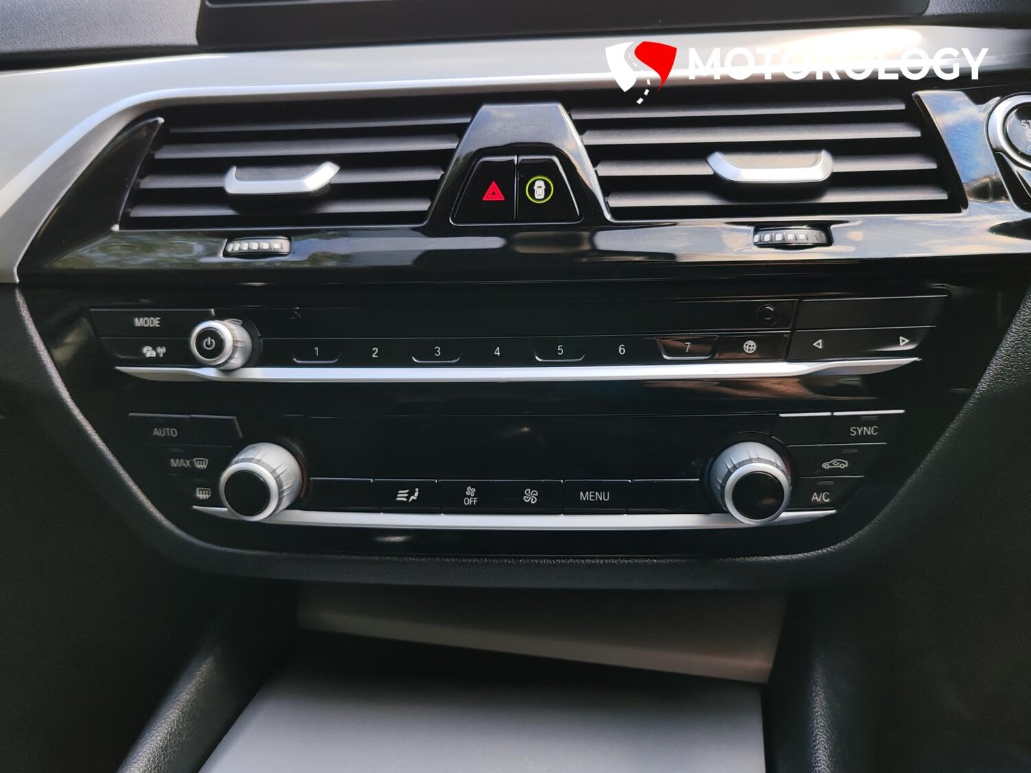 Used BMW 5 Series 2019 for sale - 75700361: Photo 32