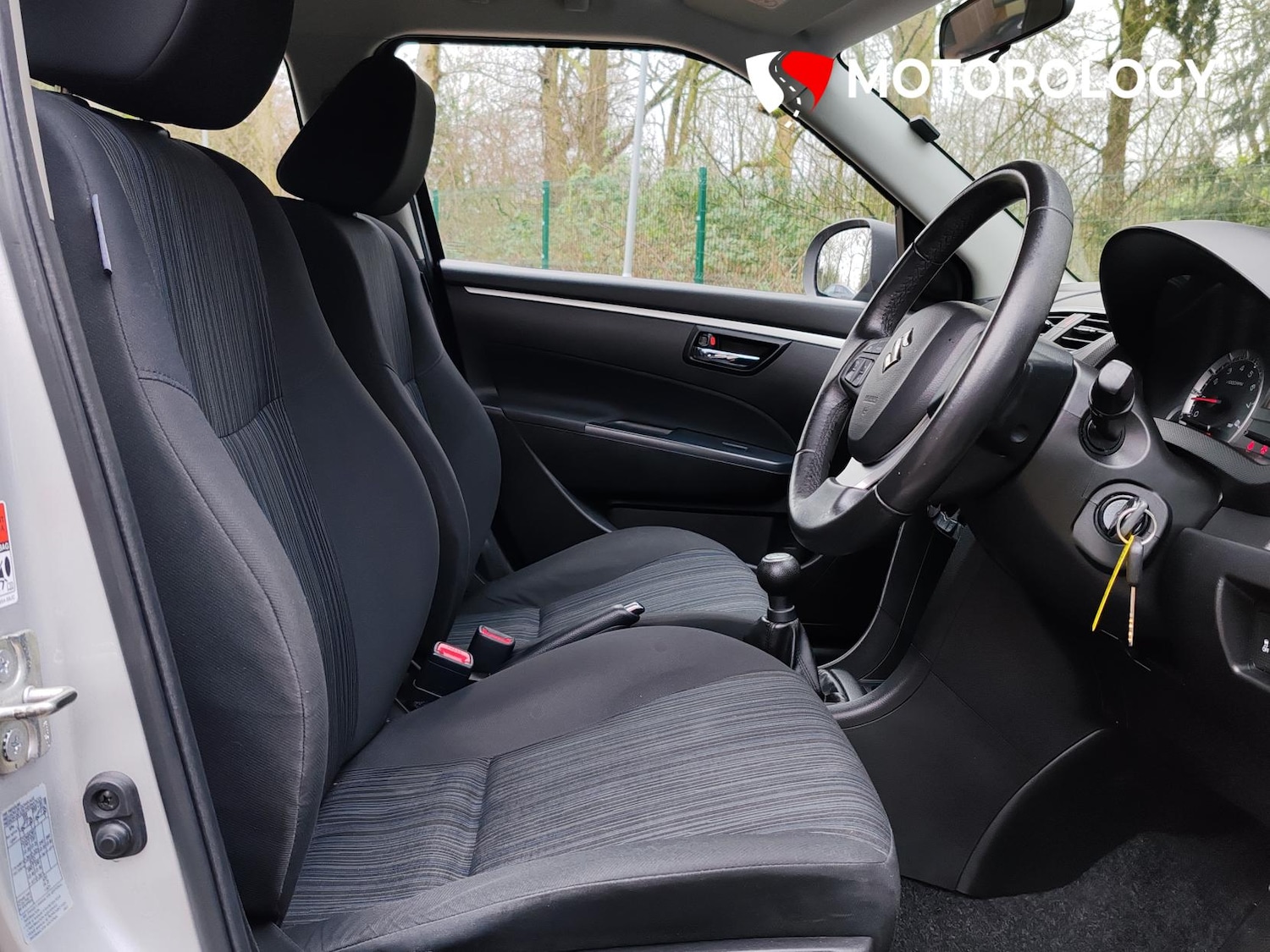 Used Suzuki Swift 2015 for sale - 77399354: Photo 16