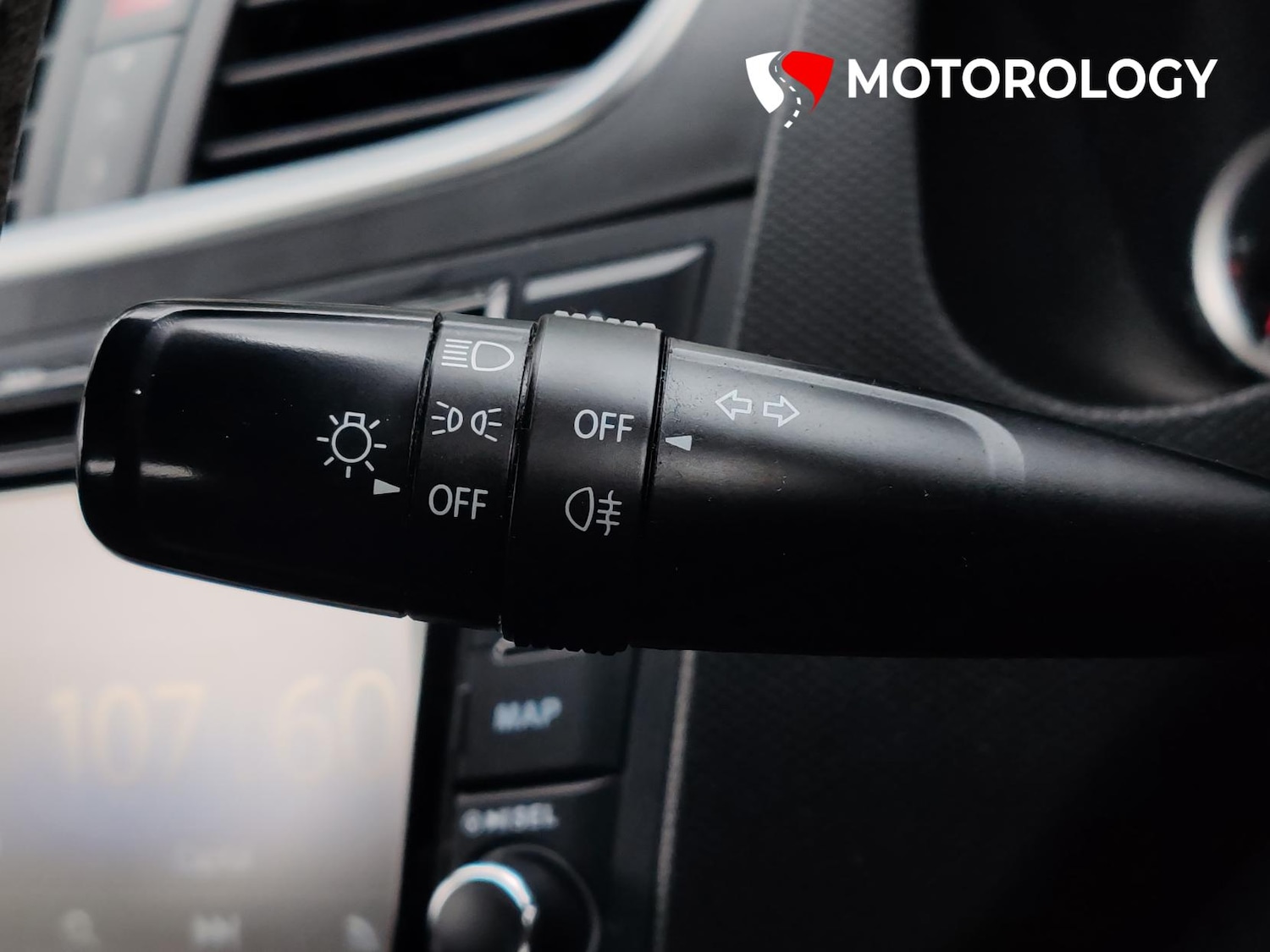 Used Suzuki Swift 2015 for sale - 77399354: Photo 25