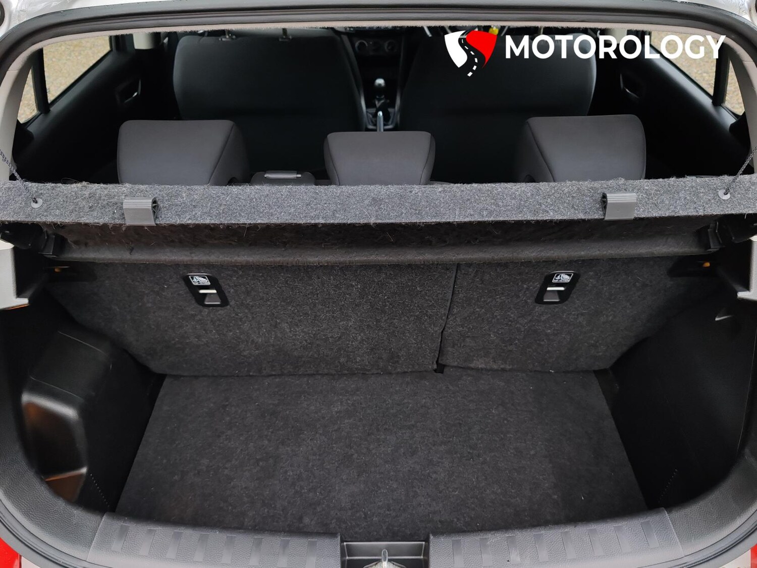 Used Suzuki Swift 2015 for sale - 77399354: Photo 36