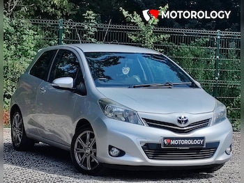 Used Toyota Yaris 2013 for sale - 79228615: Photo