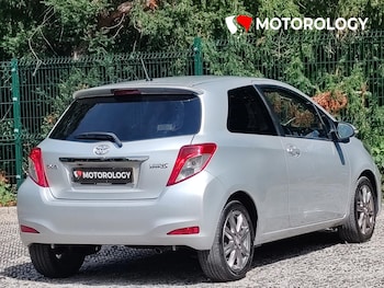 Used Toyota Yaris 2013 for sale - 79228615: Photo
