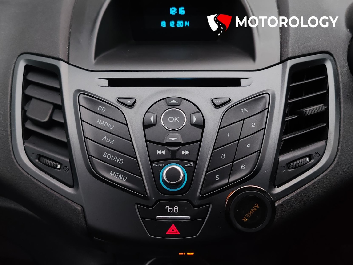 Used Ford Fiesta 2015 for sale - 76847343: Photo 24