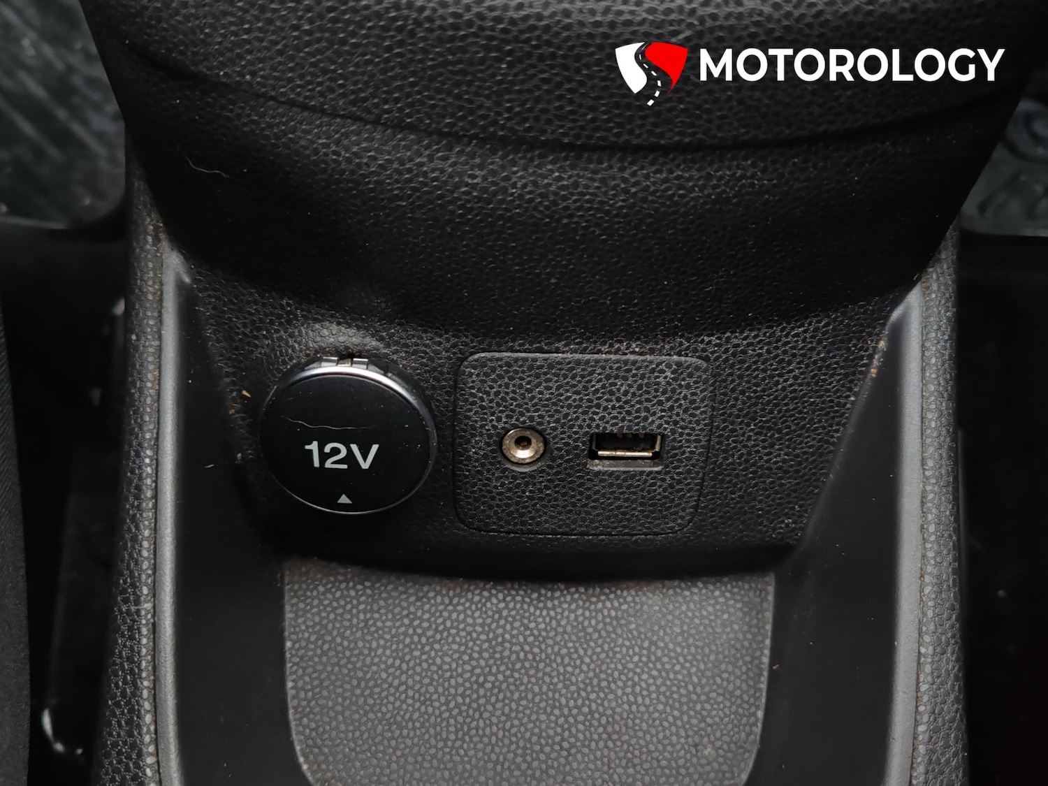 Used Ford Fiesta 2015 for sale - 76847343: Photo 27