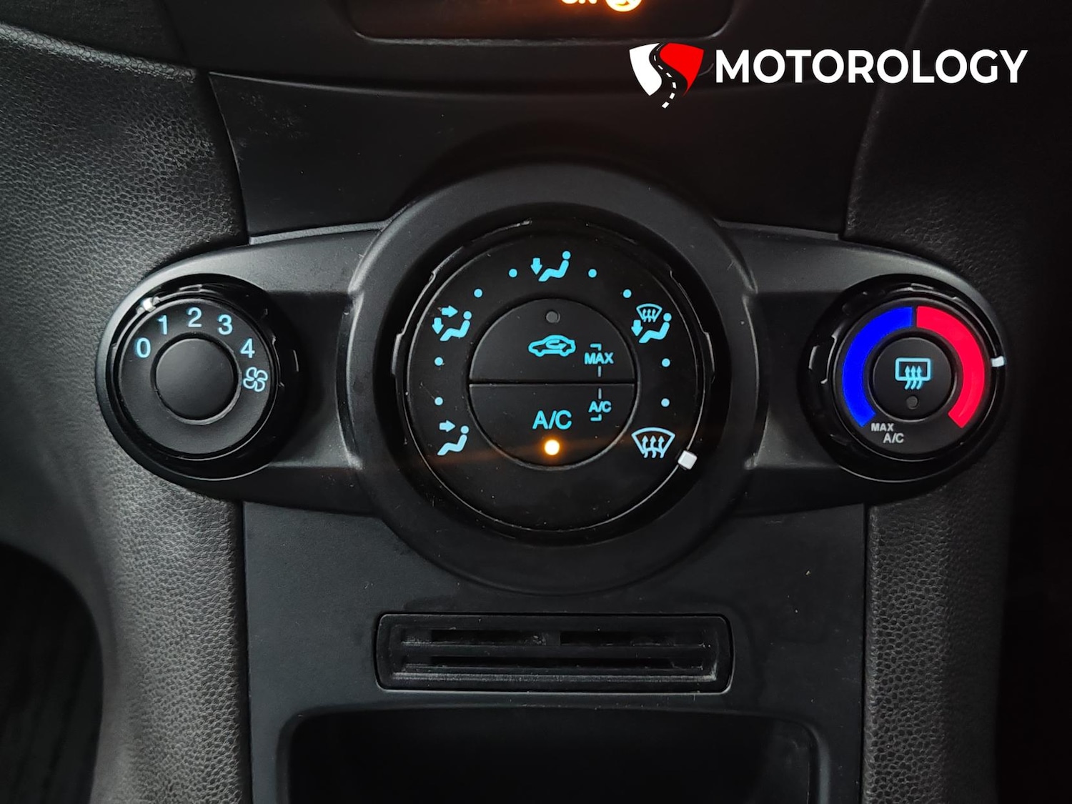 Used Ford Fiesta 2015 for sale - 76847343: Photo 28