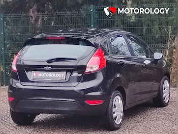 Used Ford Fiesta 2015 for sale - 76847343: Photo