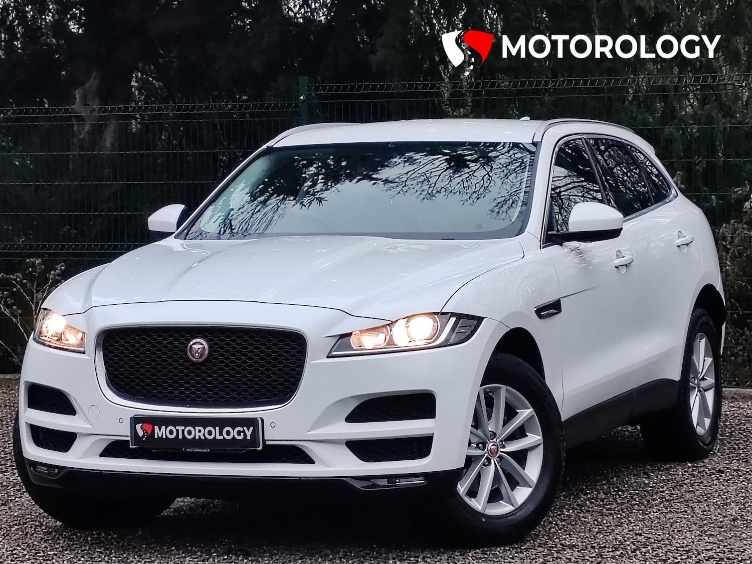 Used Jaguar F-Pace 2018 for sale - 77160797: Photo 2