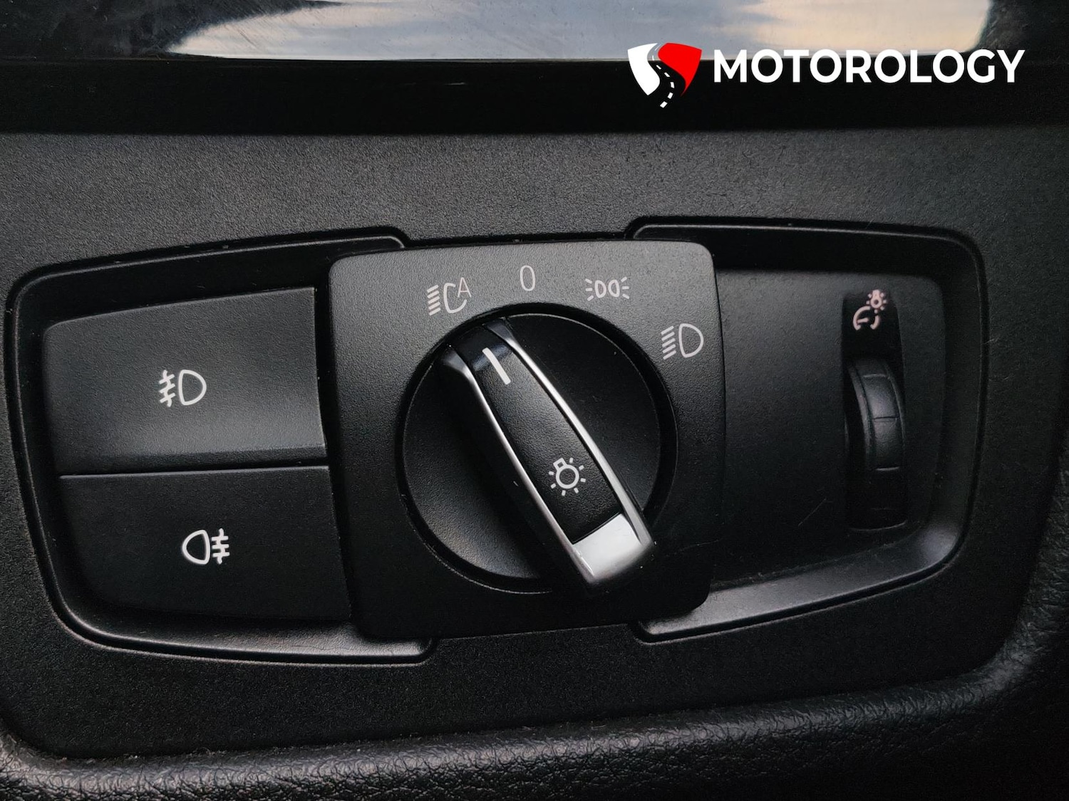 Used BMW 3 Series 2017 for sale - 77353961: Photo 34