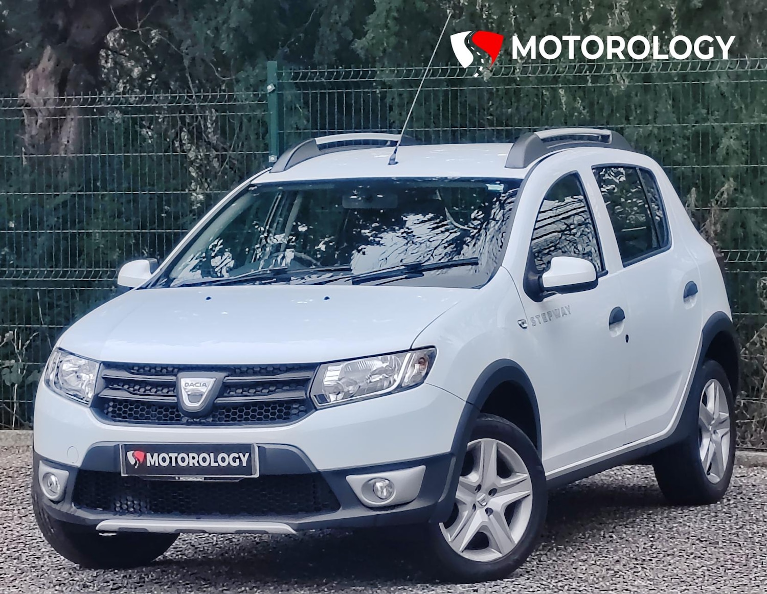 Used Dacia Sandero Stepway 2016 for sale - 77492832: Photo 2