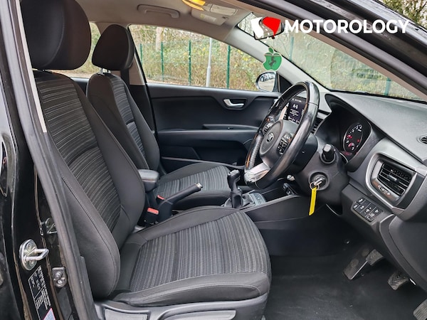 Used Kia Stonic 2021 for sale - 76322587: Photo 16