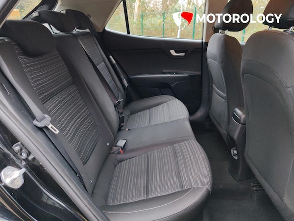 Used Kia Stonic 2021 for sale - 76322587: Photo 20
