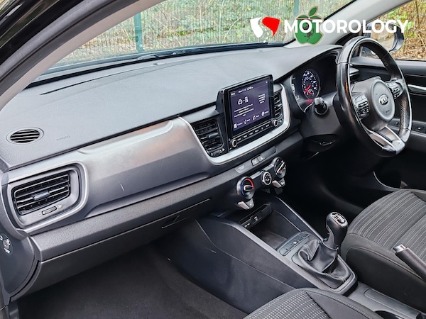 Used Kia Stonic 2021 for sale - 76322587: Photo 3