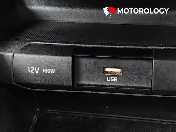 Used Kia Stonic 2021 for sale - 76322587: Photo 44