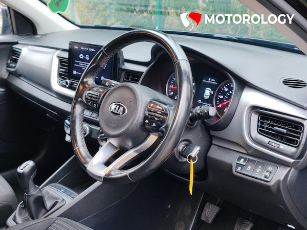 Used Kia Stonic 2021 for sale - 76322587: Photo 9
