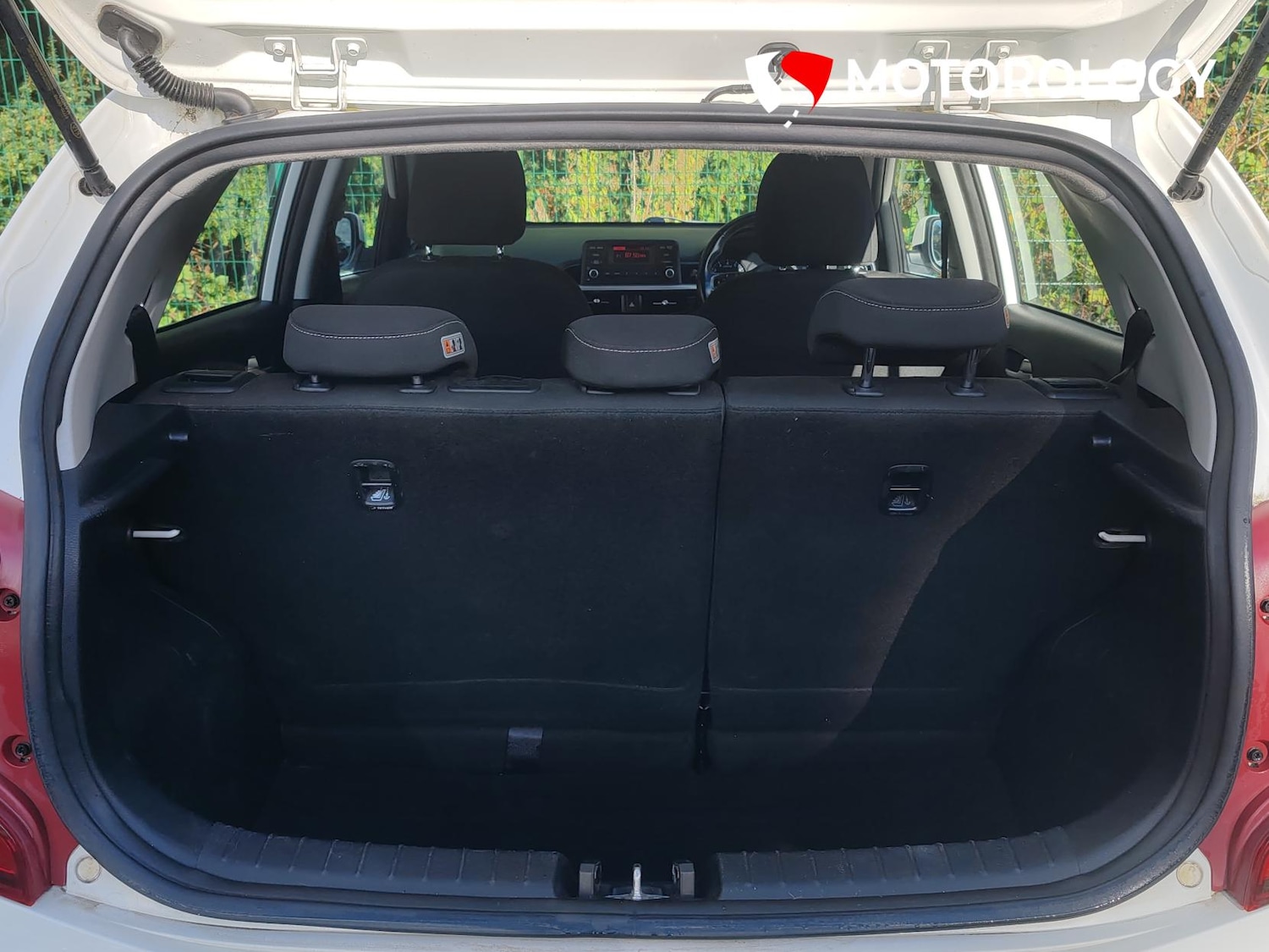 Used Kia Picanto 2018 for sale - 76330084: Photo 11