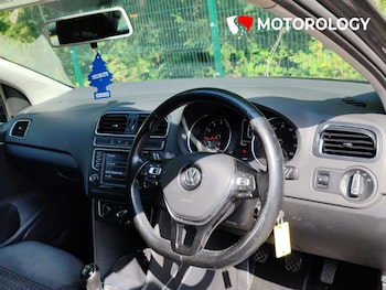 Used Volkswagen Polo 2016 for sale - 75559097: Photo