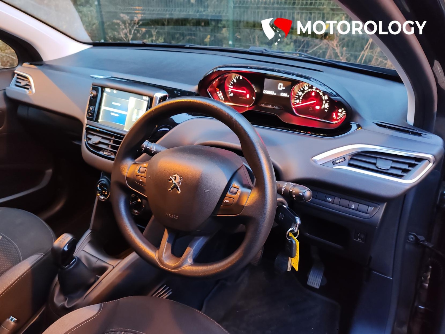 Used Peugeot 208 2014 for sale - 77026198: Photo 3