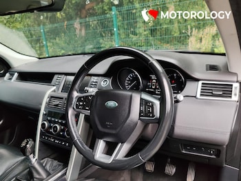 Used Land Rover Discovery Sport 2015 for sale - 75822688: Photo