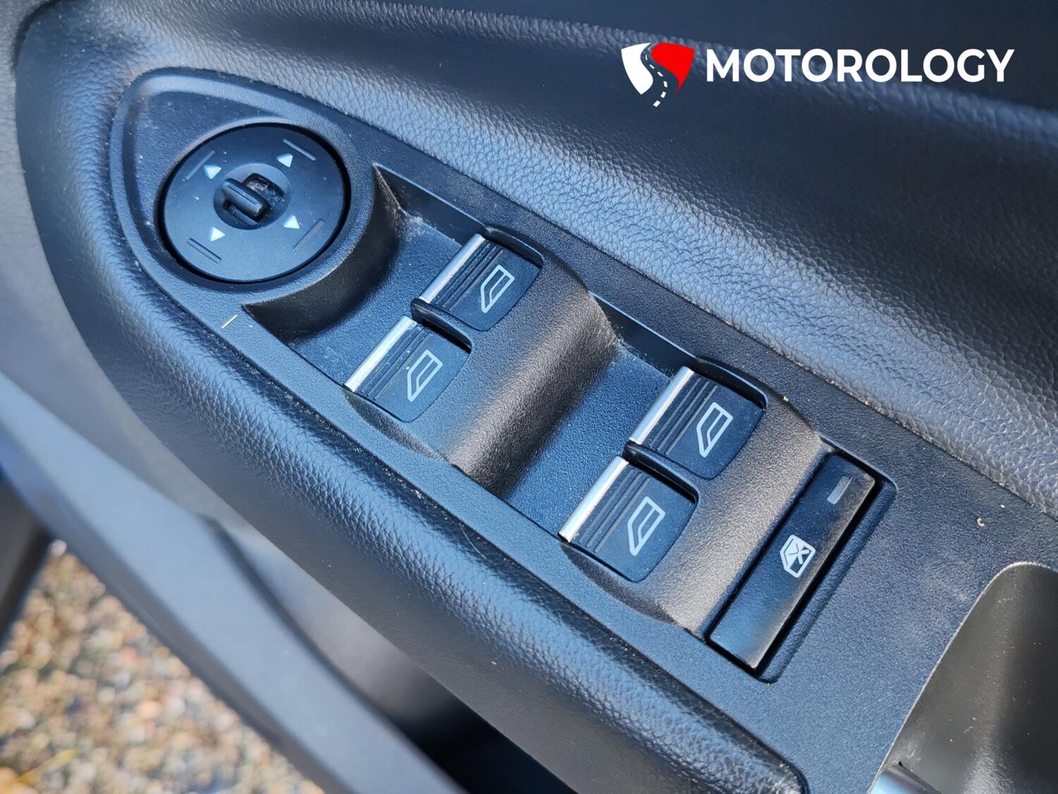 Used Ford Kuga 2015 for sale - 76640731: Photo 34