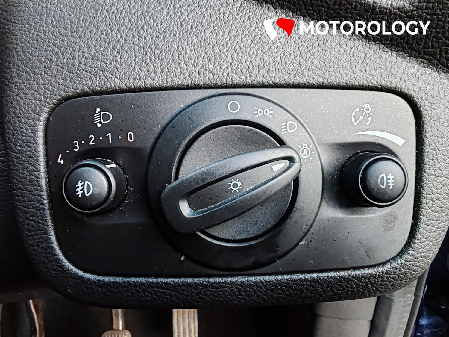 Used Ford Kuga 2015 for sale - 76640731: Photo 35