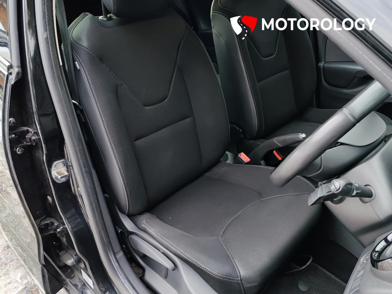 Used Renault Clio 2015 for sale - 77107945: Photo 15