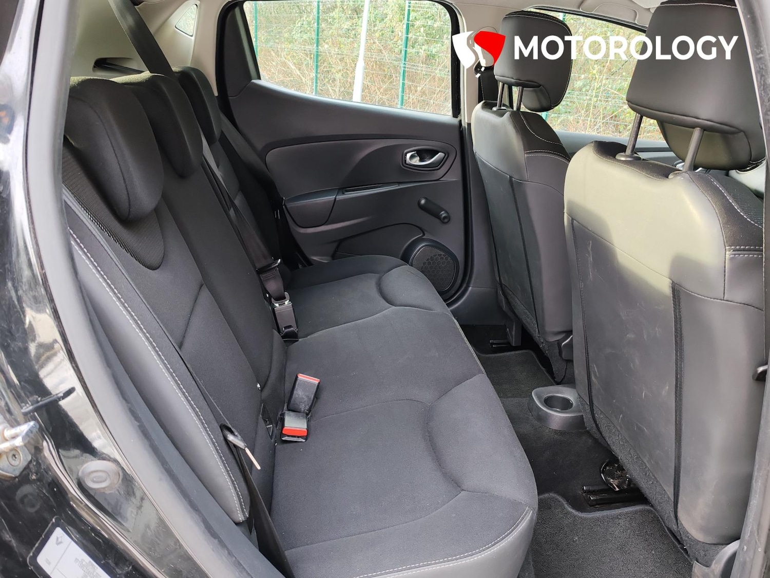 Used Renault Clio 2015 for sale - 77107945: Photo 18