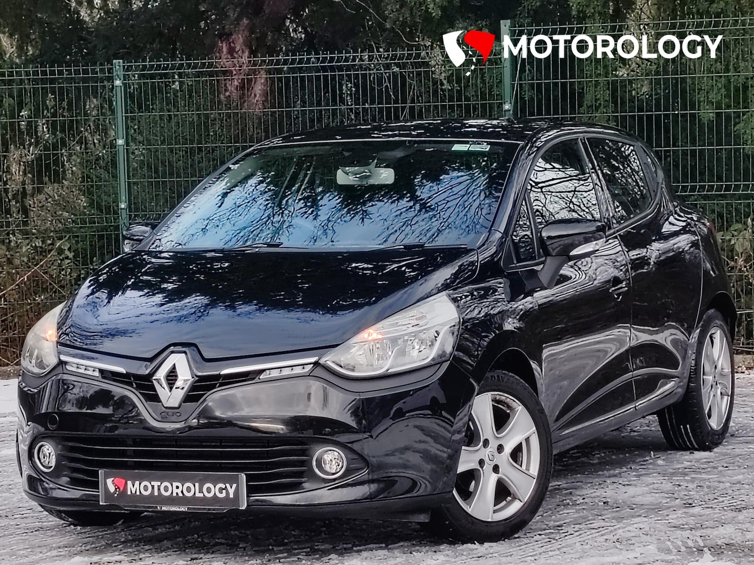 Used Renault Clio 2015 for sale - 77107945: Photo 2