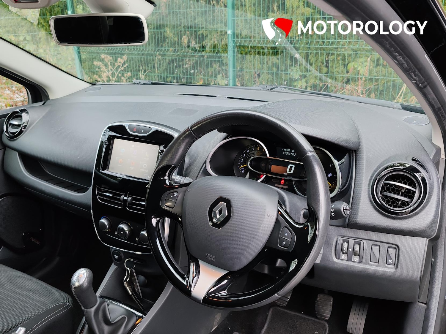 Used Renault Clio 2015 for sale - 77107945: Photo 3