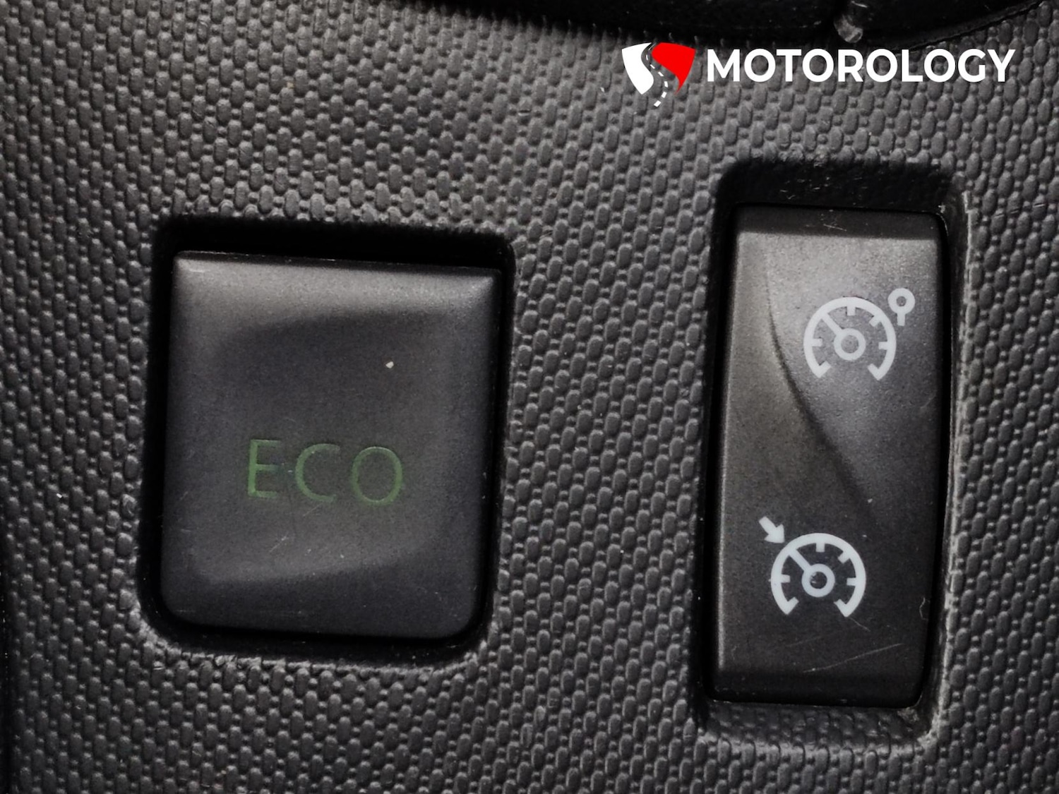 Used Renault Clio 2015 for sale - 77107945: Photo 33