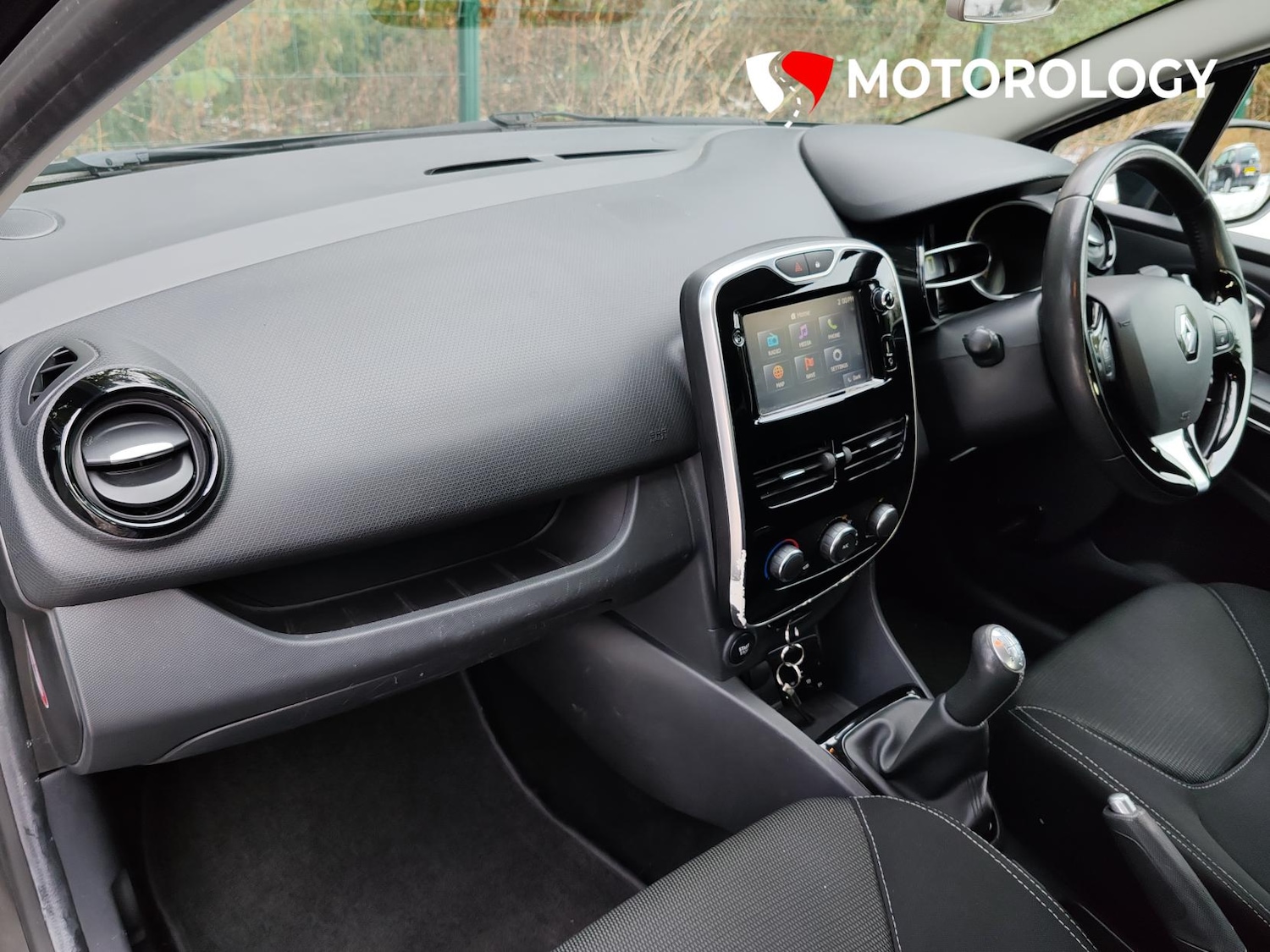 Used Renault Clio 2015 for sale - 77107945: Photo 9