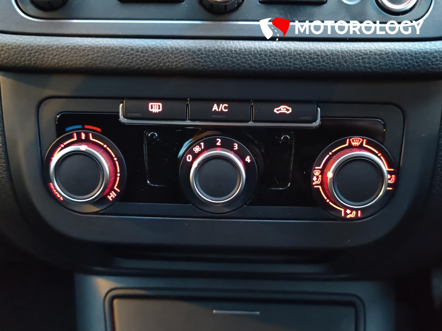 Used Volkswagen Tiguan 2014 for sale - 76719268: Photo 29