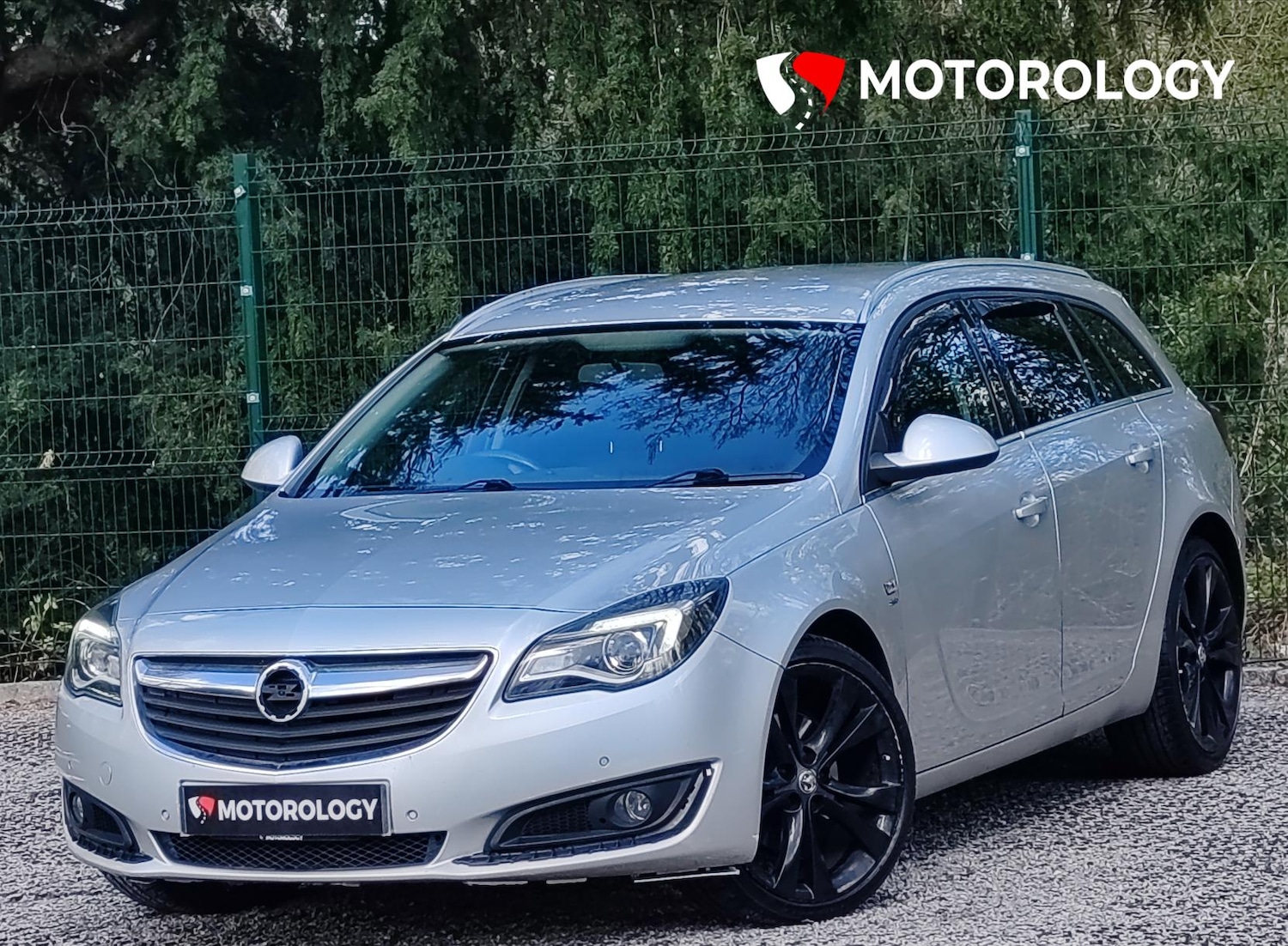 Used Vauxhall Insignia 2015 for sale - 78223065: Photo 2