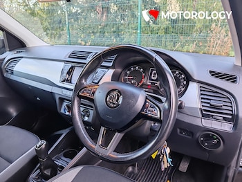 Used Skoda Fabia 2018 for sale - 76611577: Photo