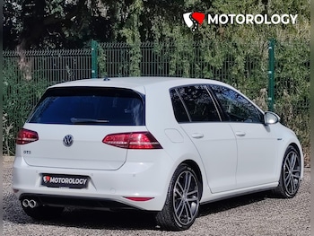 Used Volkswagen Golf 2016 for sale - 78000545: Photo