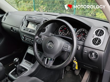Used Volkswagen Tiguan 2014 for sale - 76312662: Photo 3