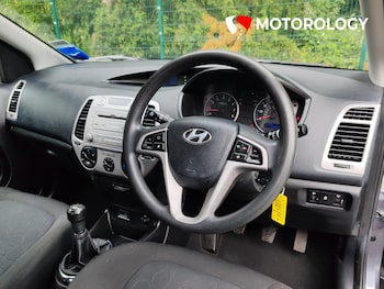 Used Hyundai i20 2011 for sale - 78832098: Photo