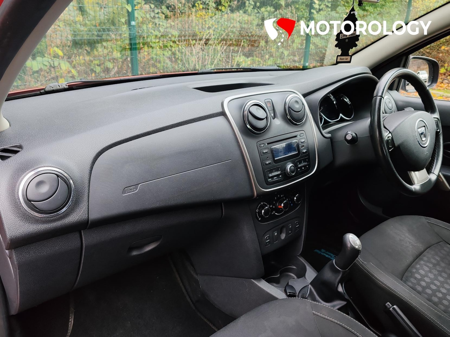 Used Dacia Sandero 2014 for sale - 77570244: Photo 9